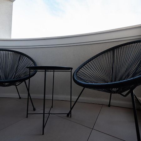 Novos Luxury Suites Bucharest Luaran gambar